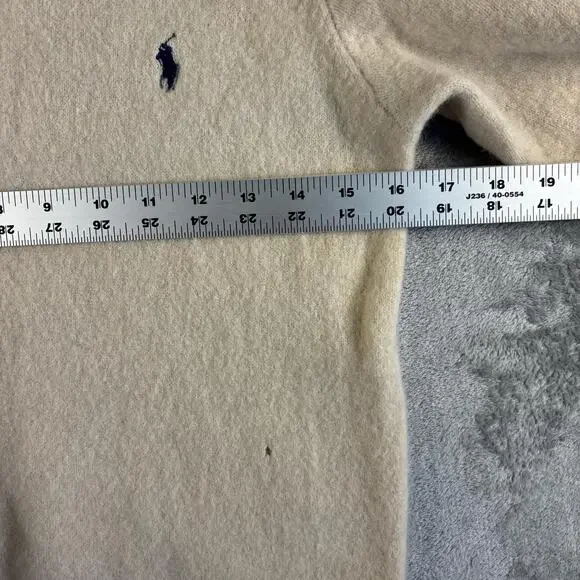 Vintage Polo Ralph Lauren Cream 100% Lambswool V-neck Pullover Sweater - Picture 4 of 7